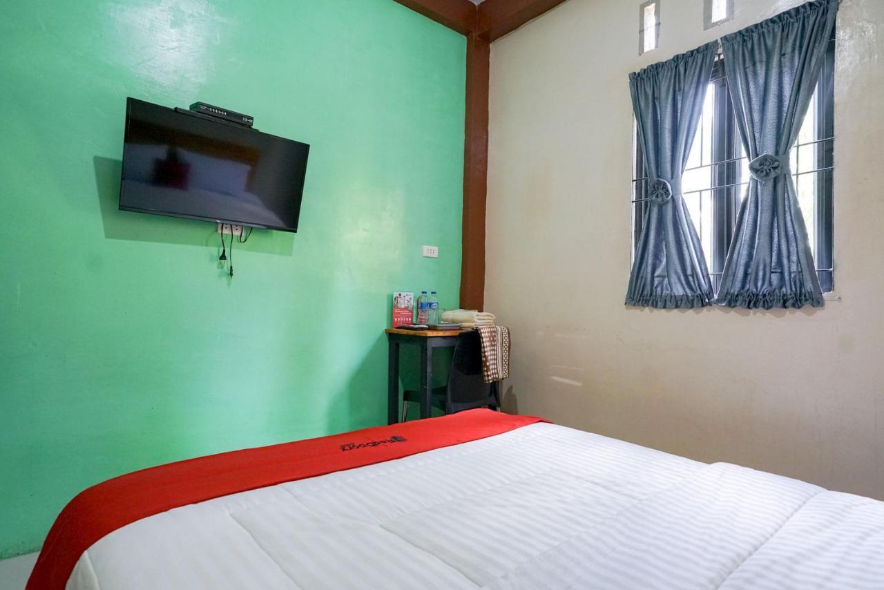 Reddoorz Syariah Near Bukit Teletubbies Padangsidempuan Hotel Exterior photo